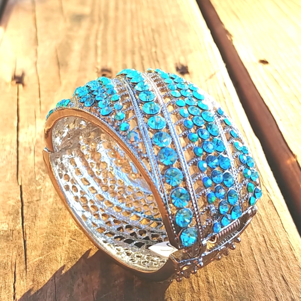 Aqua blue silver tone bangle cuff bracelet NWT